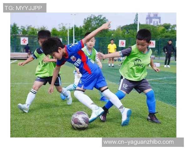 足球带给我的快乐与激情让我在绿茵场上找到人生的意义与乐趣