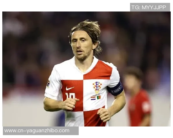 足球魔笛的真实身份揭秘他在绿茵场上的传奇故事与成就分析